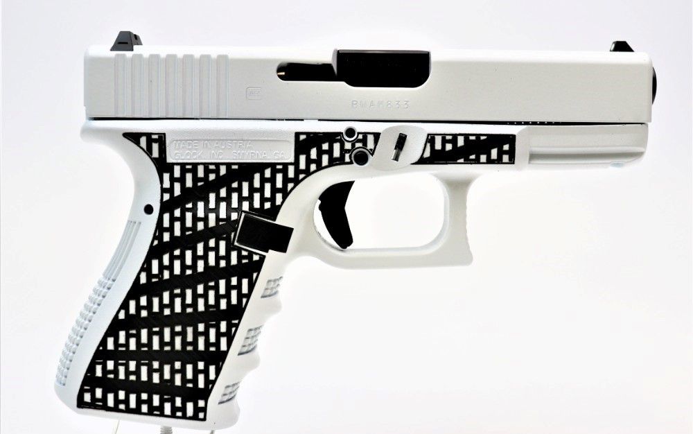 Glock G19 Gen3 4" 9mm 15rd Pistol White - PI1950203WCES | Buy Glock G19 Gen3 4" 9mm 15rd Pistol White - PI1950203WCES